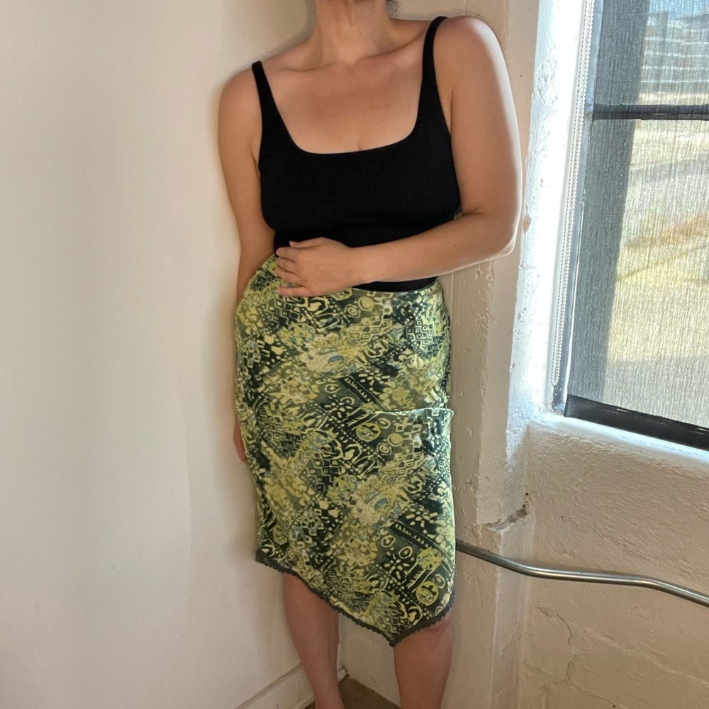 Excellent vintage asymmetric skirt with elastic waist by 90s designer a.aubrey!